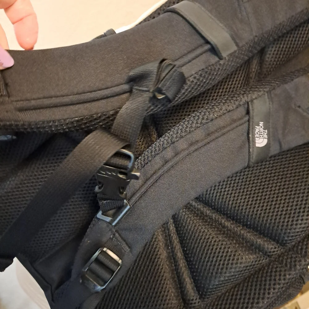 FINAL PRICE The North Face Unisex Black and Cream Athletic Backpack